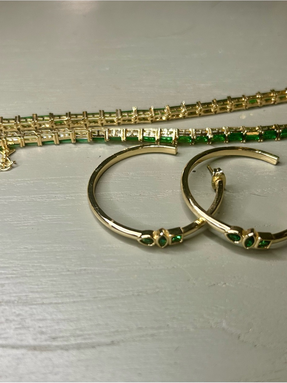 Joy dravecky set green hoops and choker